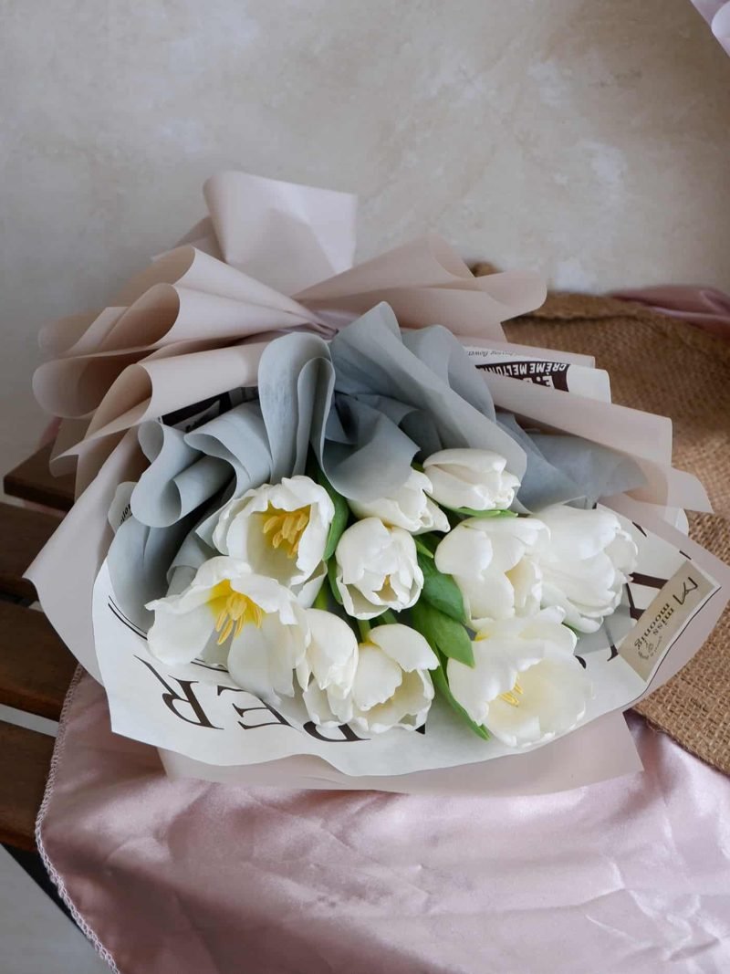 Classic Tulips – alternate view