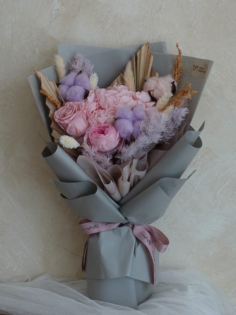 Preserved flower bouquet, Online flower delivery