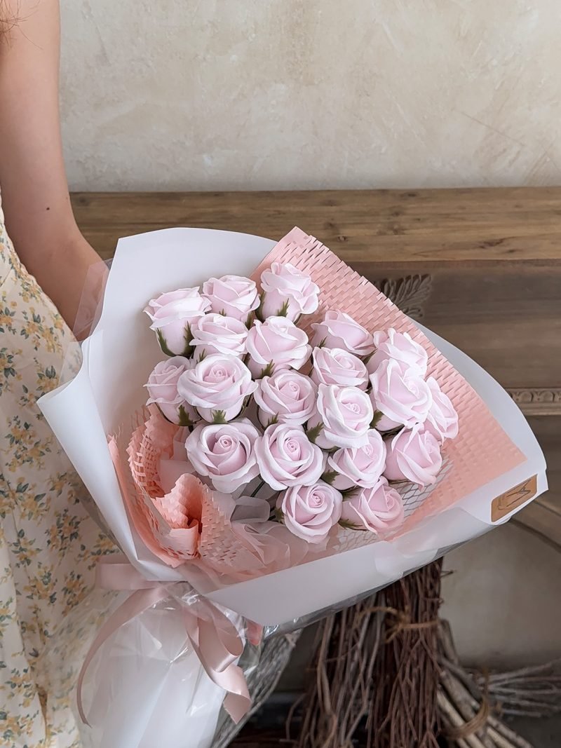 Classy Soap Roses (Pink) – alternate view