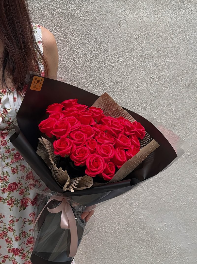Classy Soap Roses (Red) – alternate view