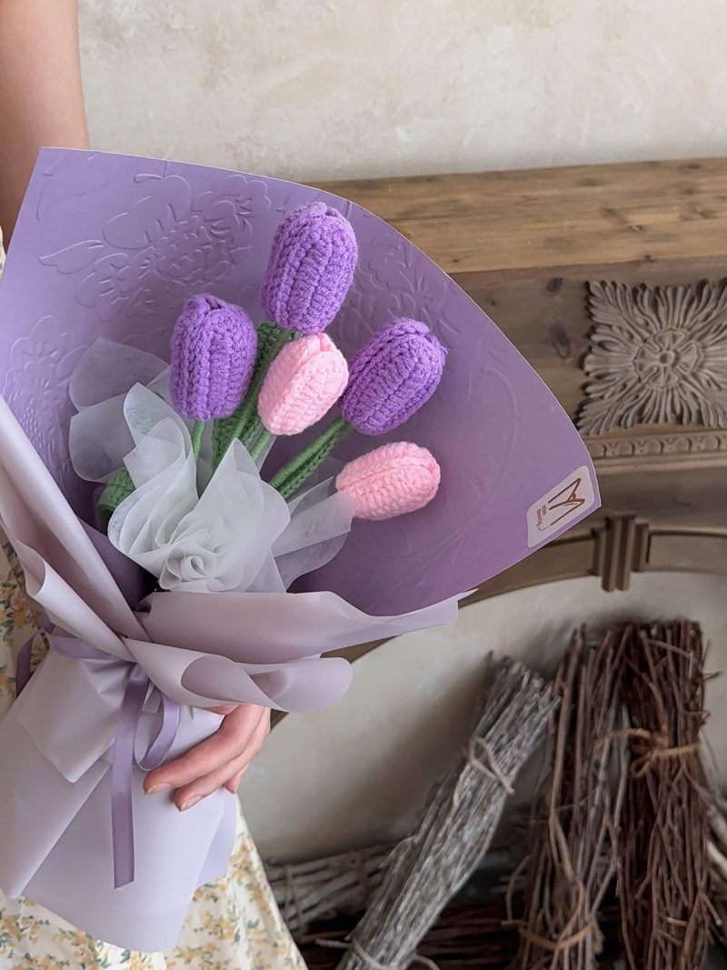 Crochet Sweet Tulips – alternate view