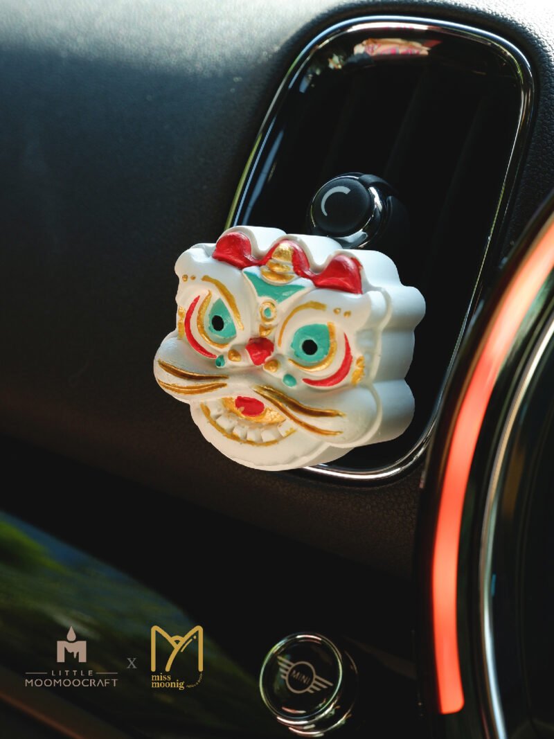 Dancing Lion Aromatherapy Car Clips