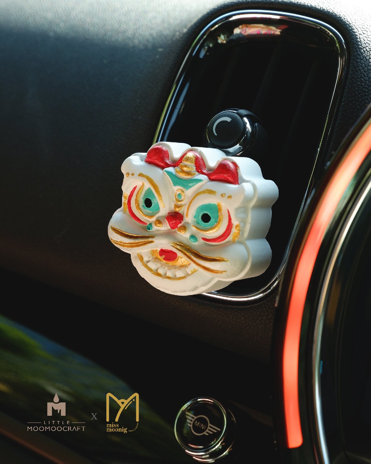 Dancing Lion Aromatherapy Car Clips
