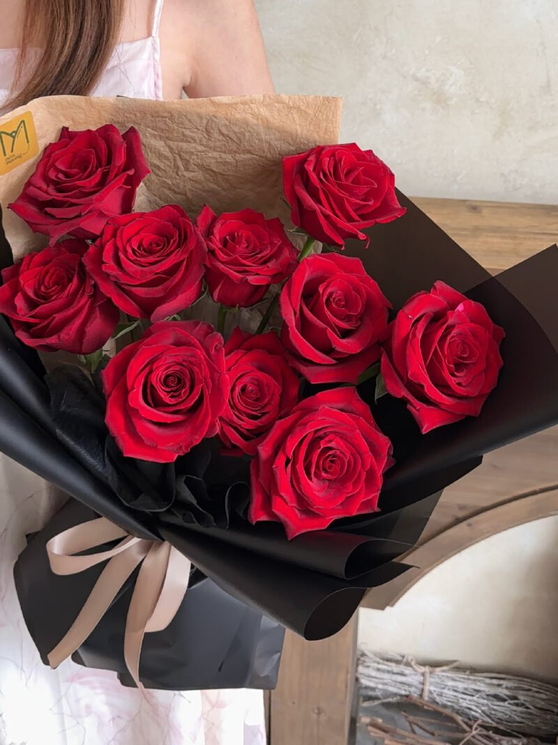 Grande Amour Premium Red Rose (10-30 stalks) – alternate view