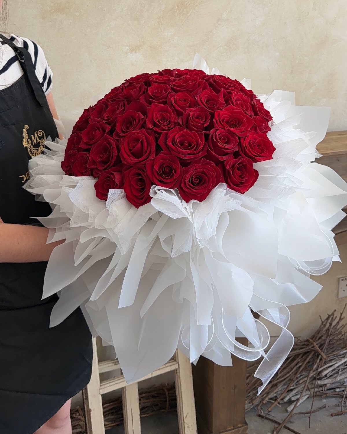 Grande Amour Premium Red Rose (50-99 stalks)