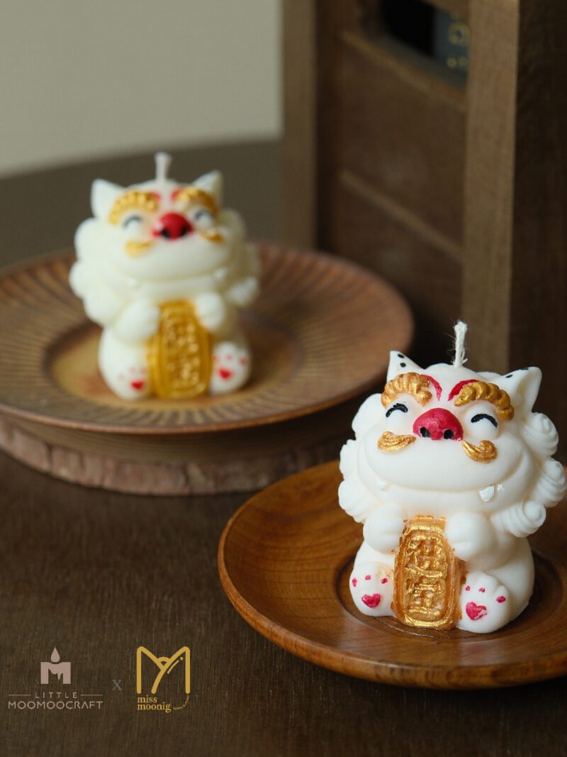 Fortune Lion Candle
