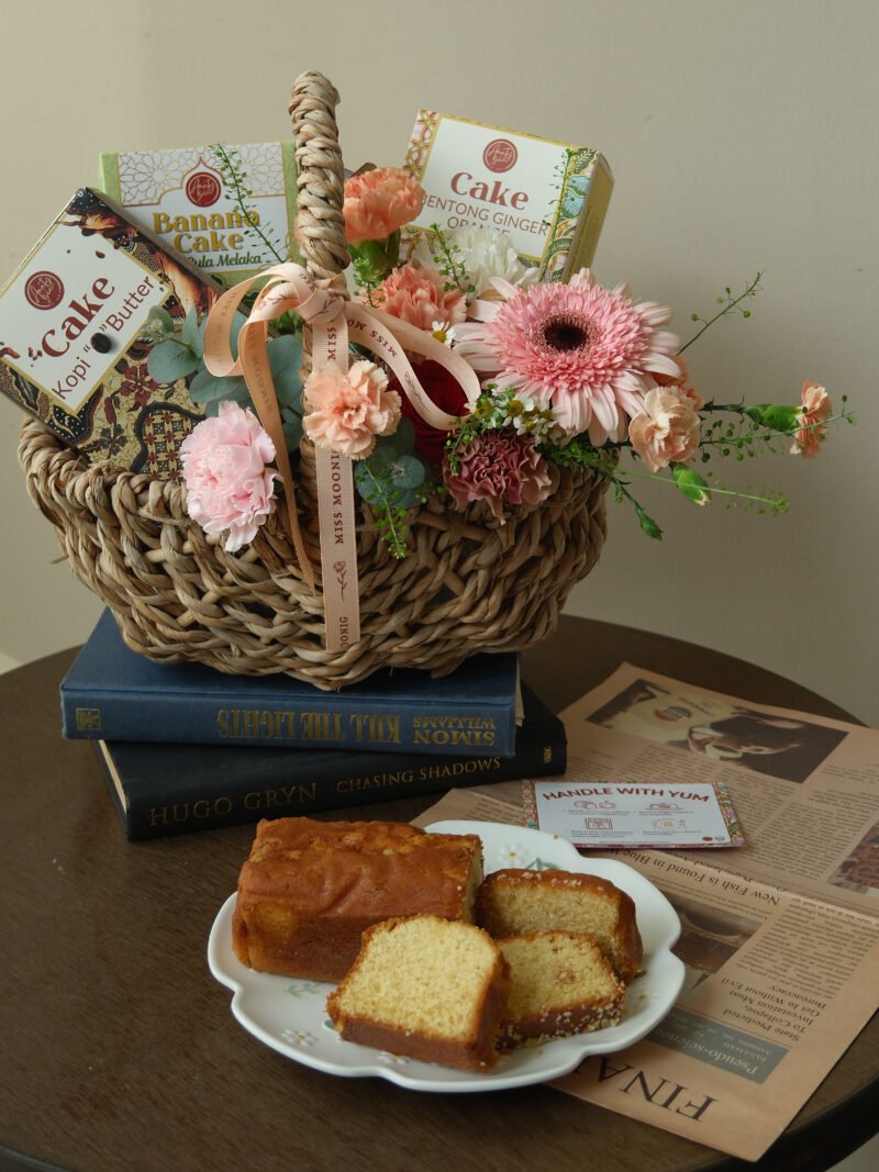 Bloom & Cake Basket